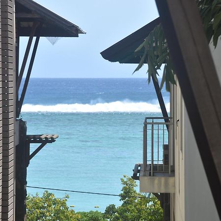 Blue Waves Beachfront Penthouse Flic en Flac Exterior foto