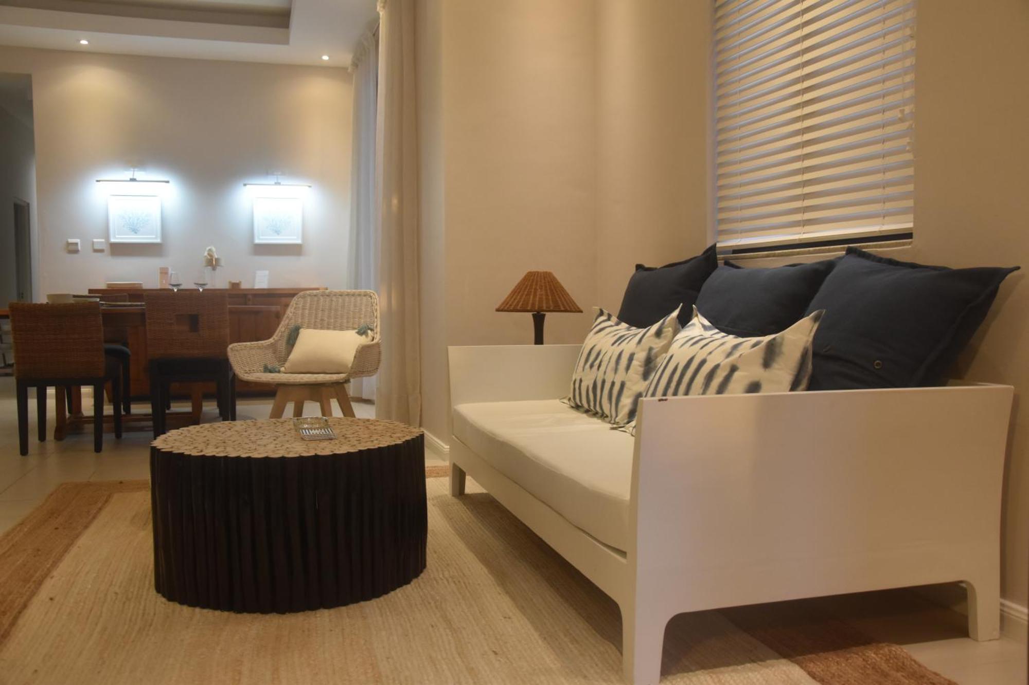 Blue Waves Beachfront Penthouse Flic en Flac Exterior foto